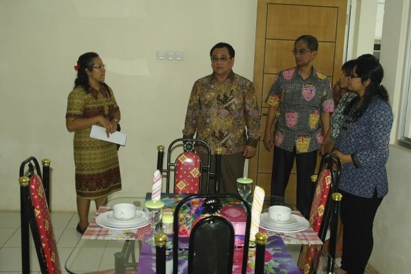 galeri kunjungan KDEI ke pt trias insan madani (4)